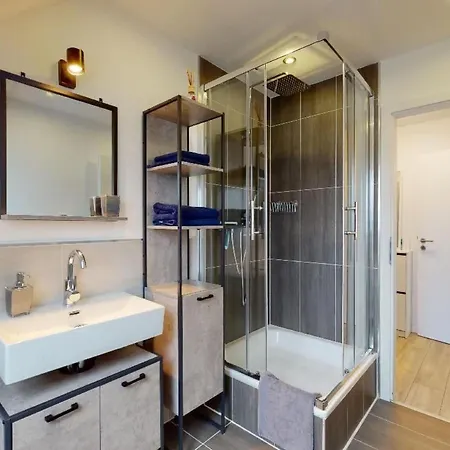 Urgemuetliche Maisonnette Mit Klimaanlage By Interhome Daire *