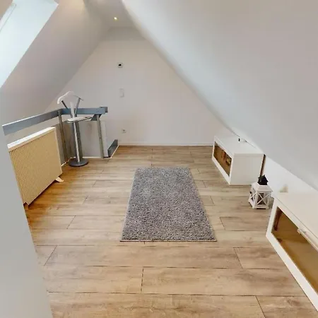 Urgemuetliche Maisonnette Mit Klimaanlage By Interhome Daire