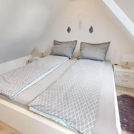 Urgemuetliche Maisonnette Mit Klimaanlage By Interhome