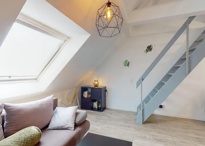 Urgemuetliche Maisonnette Mit Klimaanlage By Interhome Apartmán
