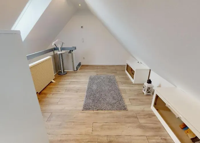 Urgemuetliche Maisonnette Mit Klimaanlage By Interhome Apartmán