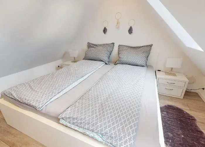 Urgemuetliche Maisonnette Mit Klimaanlage By Interhome